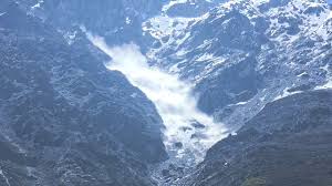 हिमालयी क्षेत्र कंचनगंगा में टूटा ग्लेशियर, नुकसान की कोई सूचना नहीं हिमालयी क्षेत्र कंचनगंगा में टूटा ग्लेशियर, नुकसान की कोई सूचना नहीं
