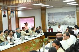मुख्यमंत्री घोषणाओं से संबंधित सभी प्रक्रियाओं को निर्धारित समयसीमा में पूर्ण करने पर मुख्य सचिव ने दिया विशेष बल